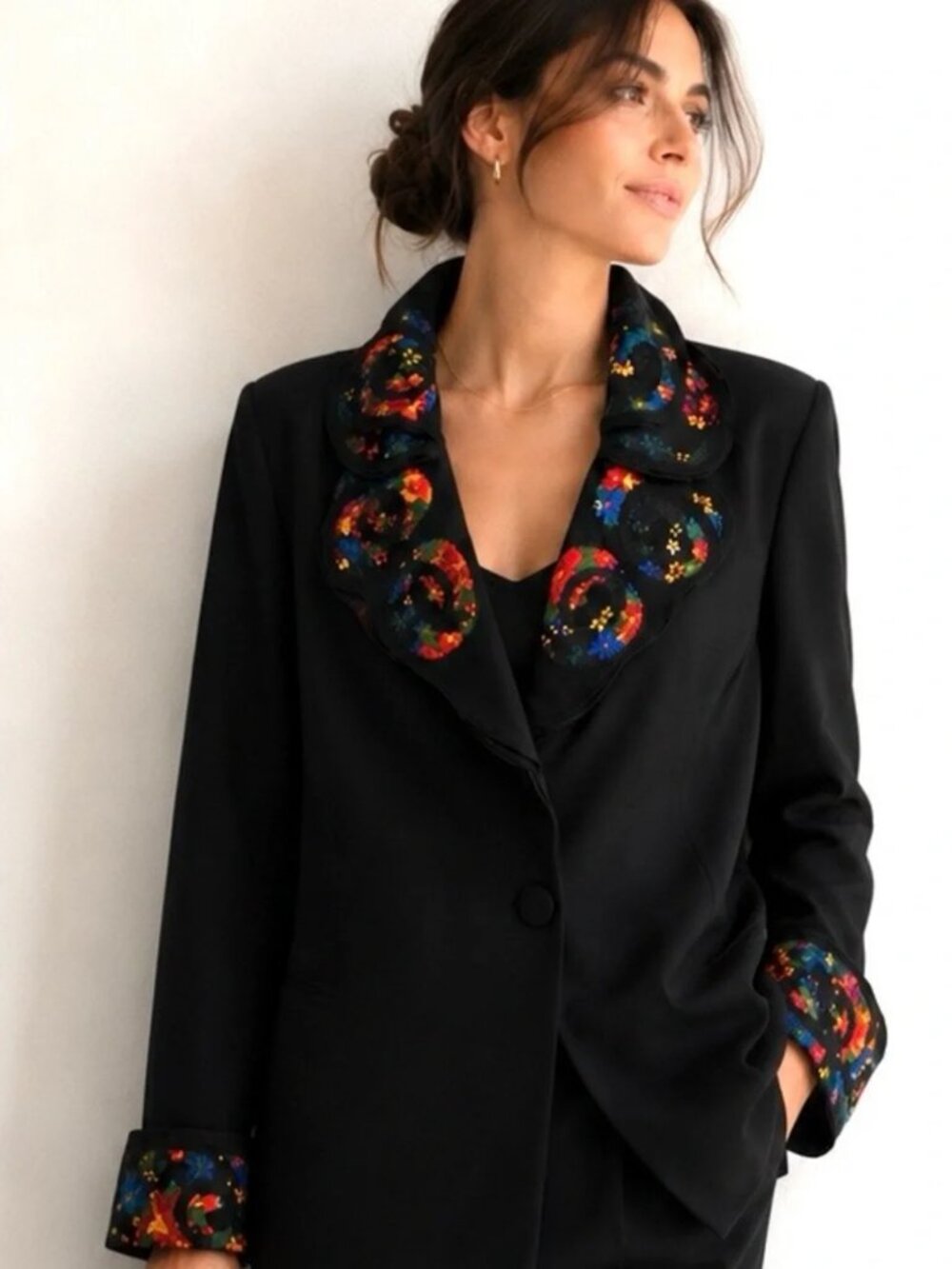 Soft Surroundings La Parisian Black Embroidered Blazer Art to Wear Collar M - Picture 3 of 11